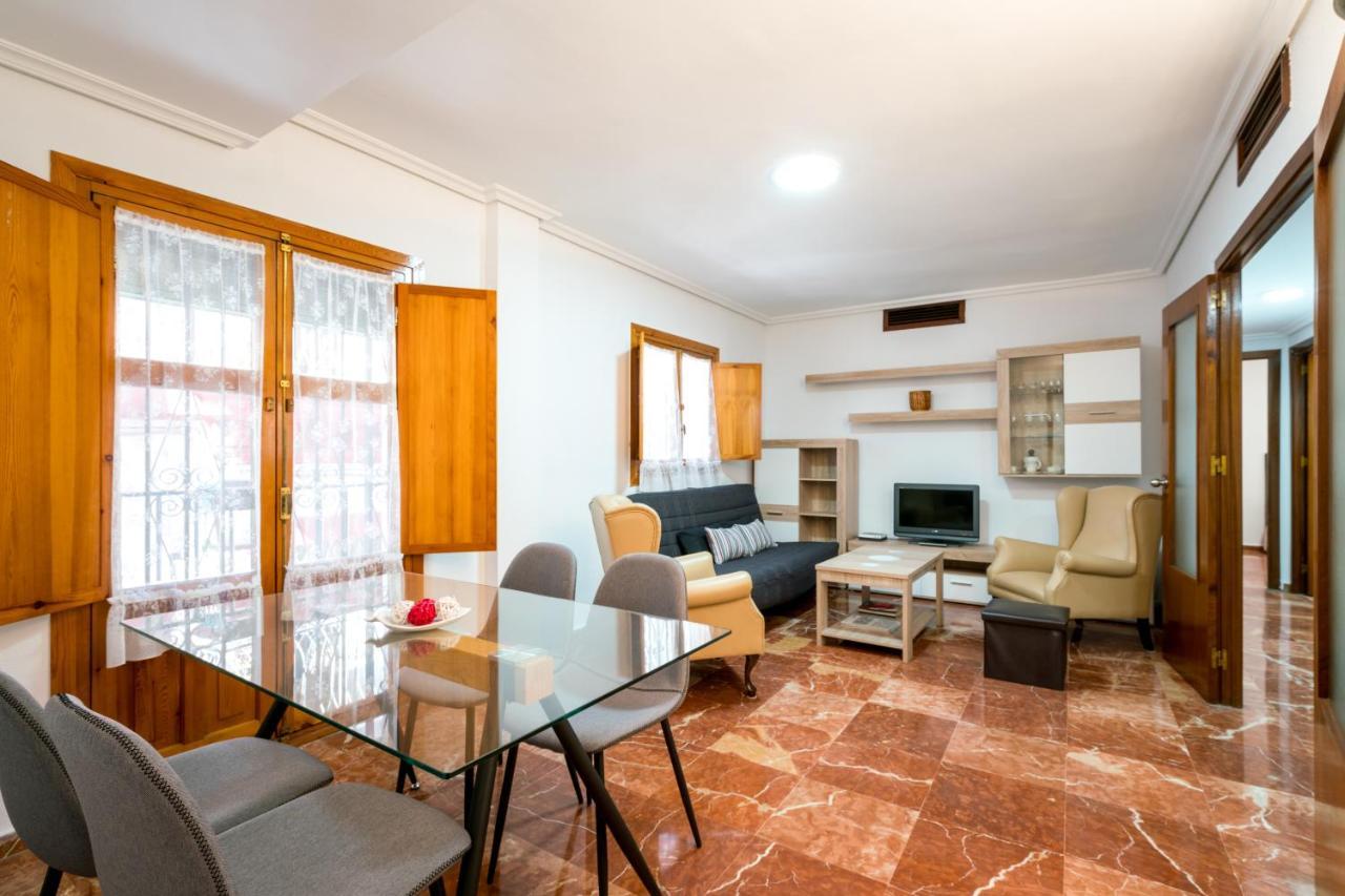 Apartamento Holi-Rent Estrella Sevilla Exterior foto