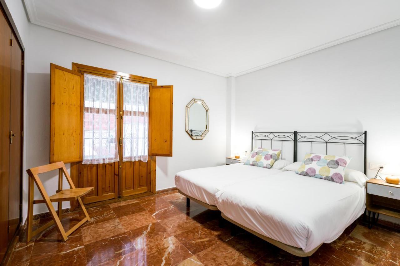 Apartamento Holi-Rent Estrella Sevilla Exterior foto