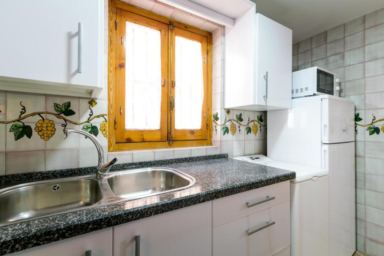 Apartamento Holi-Rent Estrella Sevilla Exterior foto